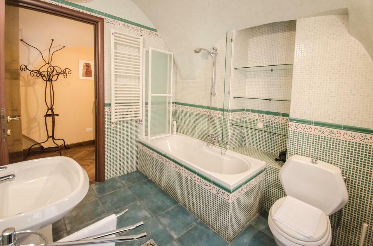 Garisenda Lodge Bologna Exteriör bild