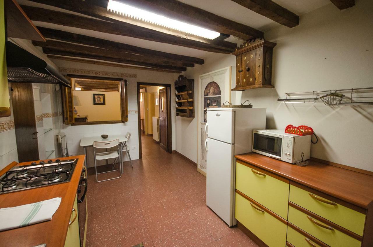 Garisenda Lodge Bologna Exteriör bild