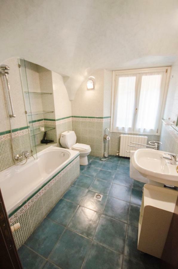 Garisenda Lodge Bologna Exteriör bild